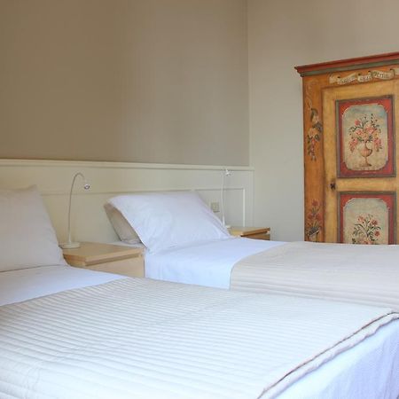 Villino Milli Villa Lake Como Room photo